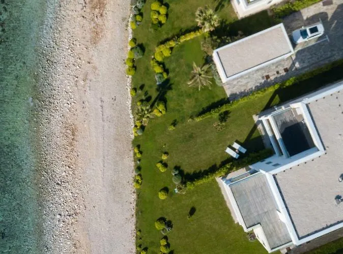 Apartamento Unique Luxury Designers Right Next To The Sukošan