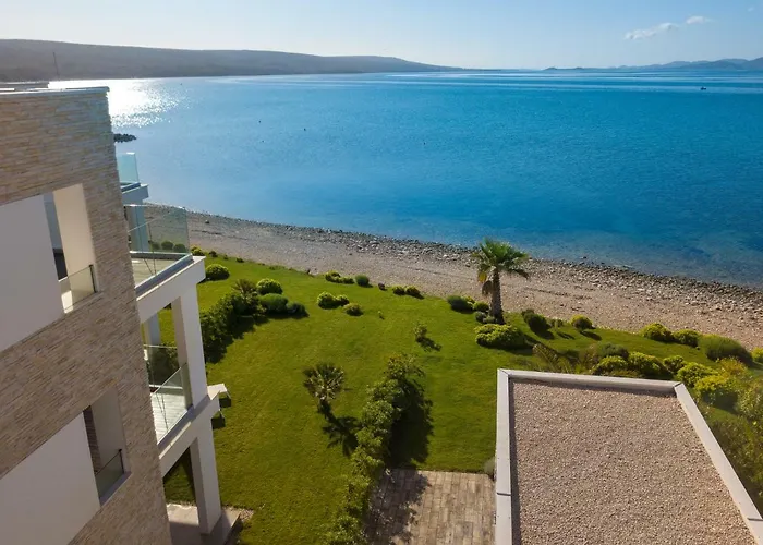 Unique Luxury Designers Right Next To The *