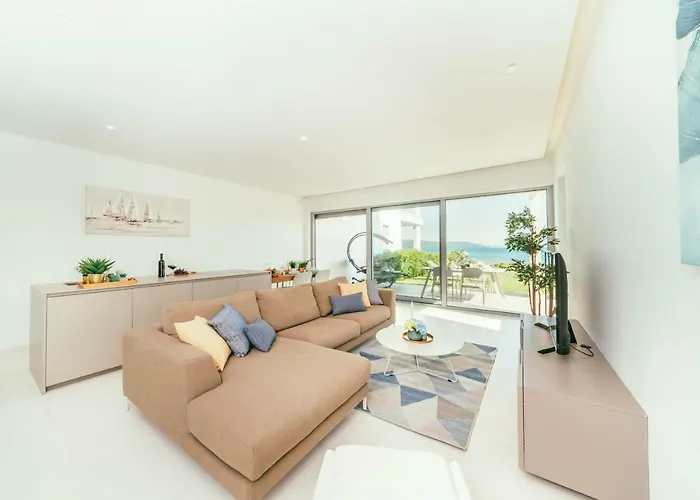 Apartamento Unique Luxury Designers Right Next To The Sukošan