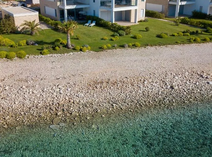 Unique Luxury Designers Right Next To The Sukošan