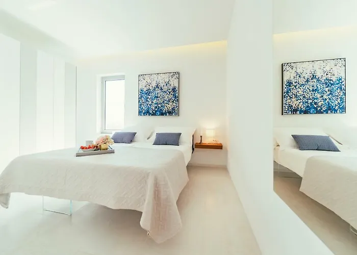 Unique Luxury Designers Right Next To The Apartamento Sukošan