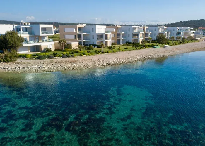 Unique Luxury Designers Right Next To The Apartamento Sukošan