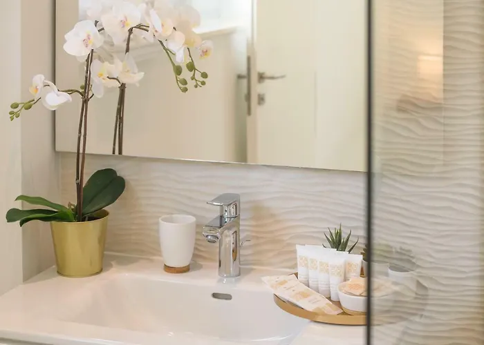 Unique Luxury Designers Right Next To The