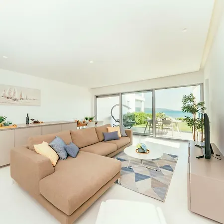 Apartment Unique Luxury Designers Right Next To The Sukosan