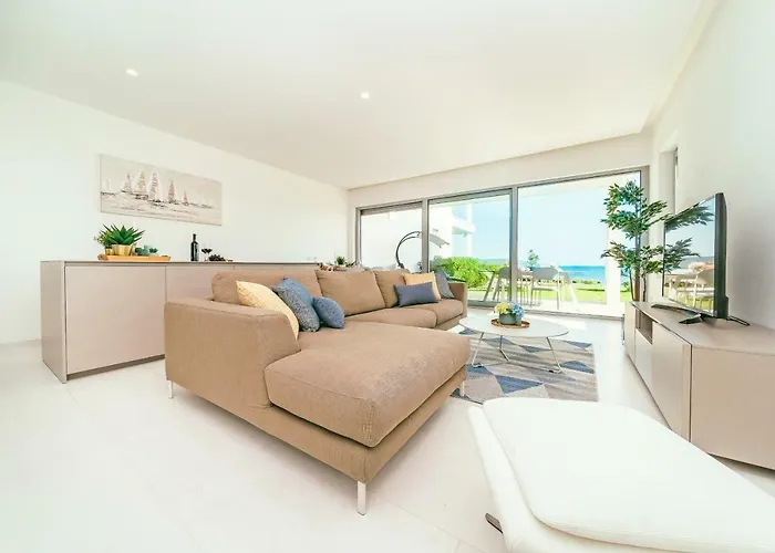 Apartamento Unique Luxury Designers Right Next To The Sukošan